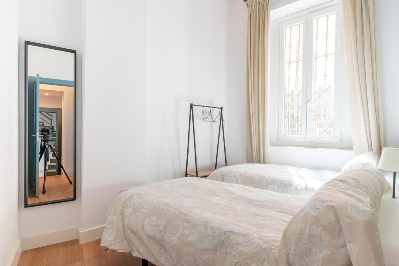 Apartamentos Leoncillos Séville Extérieur photo