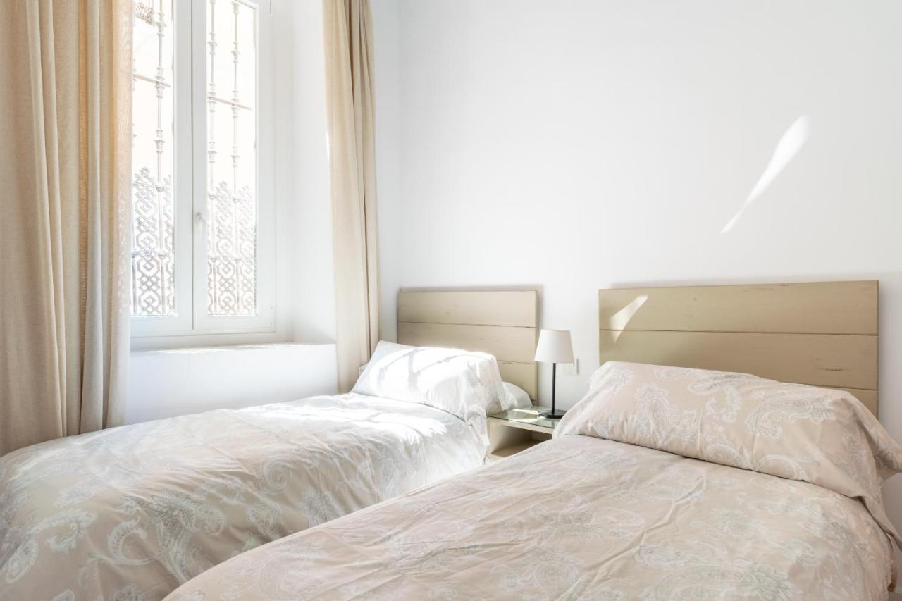 Apartamentos Leoncillos Séville Extérieur photo