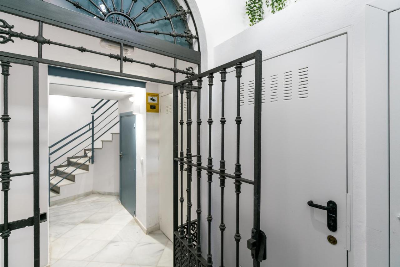 Apartamentos Leoncillos Séville Extérieur photo